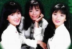 女性歌手グループ「タムカアオチャン」